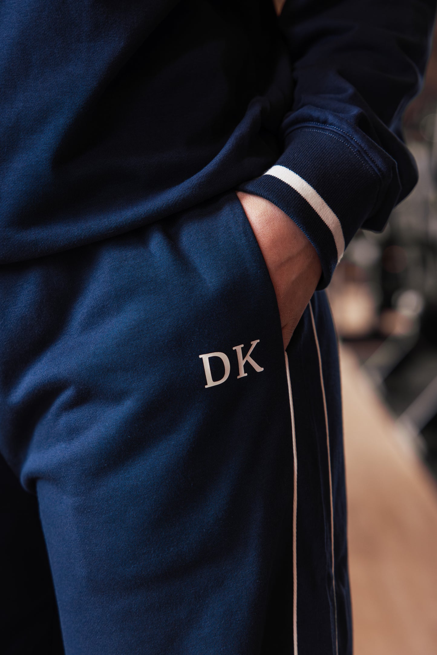 SORA joggers Navy Estate